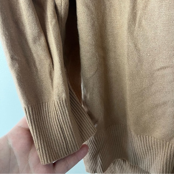 Dreamers V-Neck Tan Long Sleeve Sweater Small/Medium - Picture 4 of 6